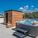 Luxury Indigo With Swimming Pool, Sauna And Jacuzzi In Kanica - Rogoznica וילה סביד