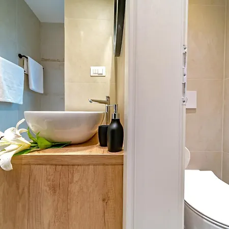 Luxury Indigo With Swimming Pool, Sauna And Jacuzzi In Kanica - Rogoznica * Sevid