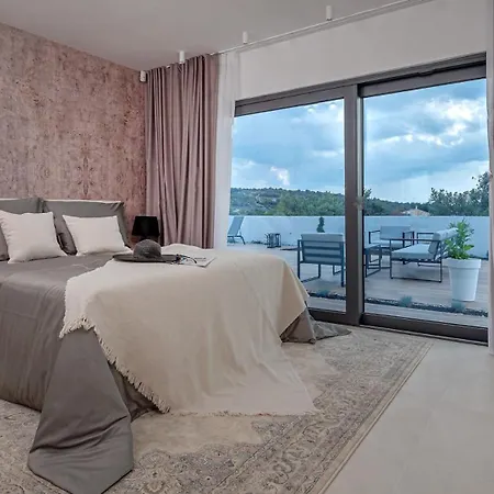 Villa Luxury Indigo With Swimming Pool, Sauna And Jacuzzi In Kanica - Rogoznica