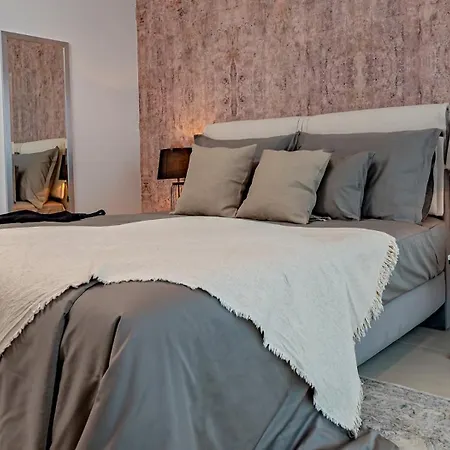 Luxury Indigo With Swimming Pool, Sauna And Jacuzzi In Kanica - Rogoznica Villa Sevid