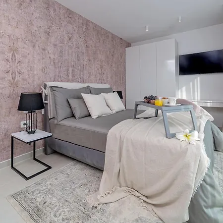Luxury Indigo With Swimming Pool, Sauna And Jacuzzi In Kanica - Rogoznica Villa *