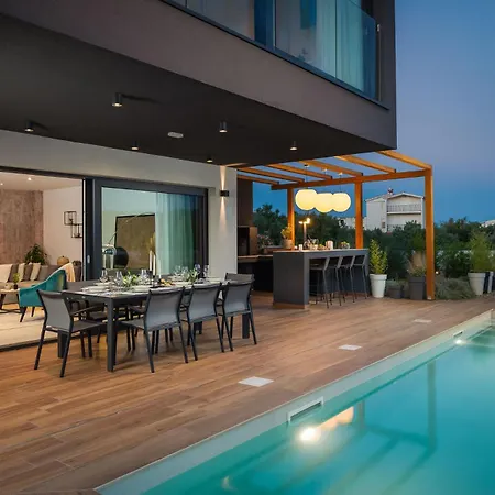 Luxury Indigo With Swimming Pool, Sauna And Jacuzzi In Kanica - Rogoznica * סביד