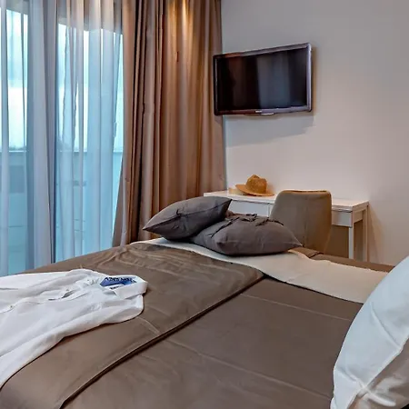 Luxury Indigo With Swimming Pool, Sauna And Jacuzzi In Kanica - Rogoznica Sevid