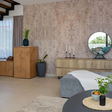 Villa Luxury Indigo With Swimming Pool, Sauna And Jacuzzi In Kanica - Rogoznica *